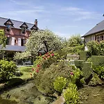 De La Source - & Hotel Barneville-la-Bertrand