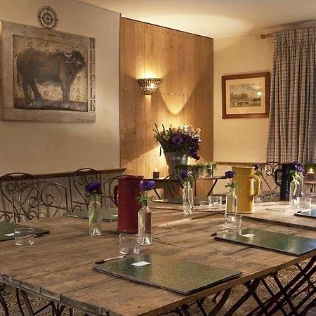 De La Source - De Charme, Collection Saint-simeon Otel