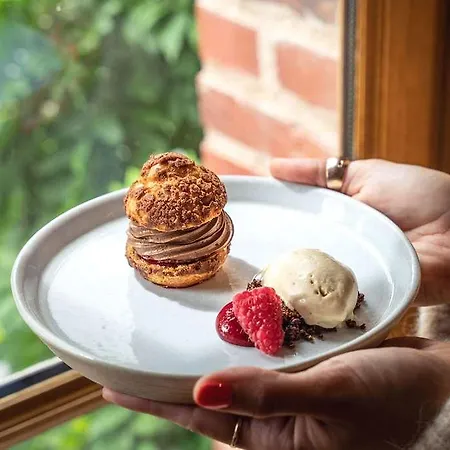 De La Source - De Charme, Collection Saint-simeon Barneville-la-Bertrand