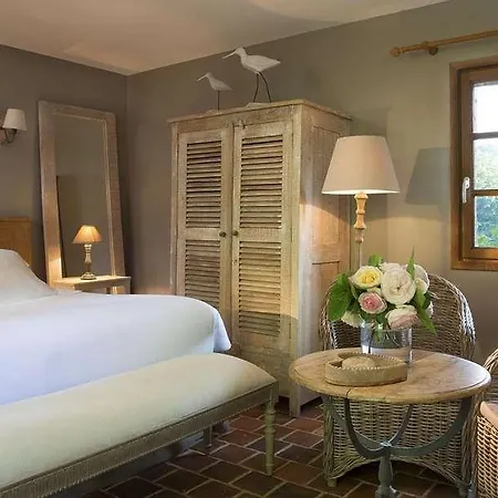 De La Source - De Charme, Collection Saint-simeon Otel