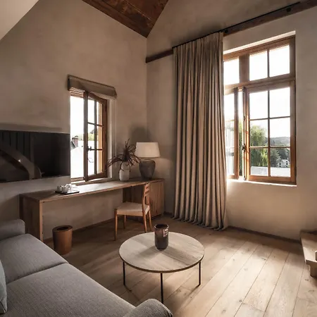 De La Source - De Charme, Collection Saint-siméon 4*