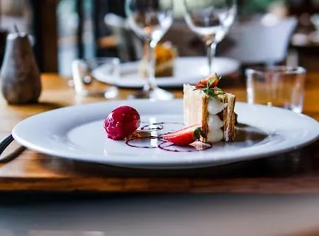 De La Source - De Charme, Collection Saint-simeon Hotel