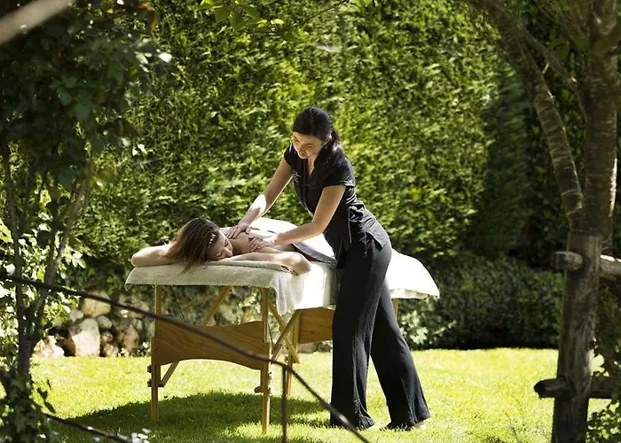 Auberge De La Source - Hotel & Spa فندق